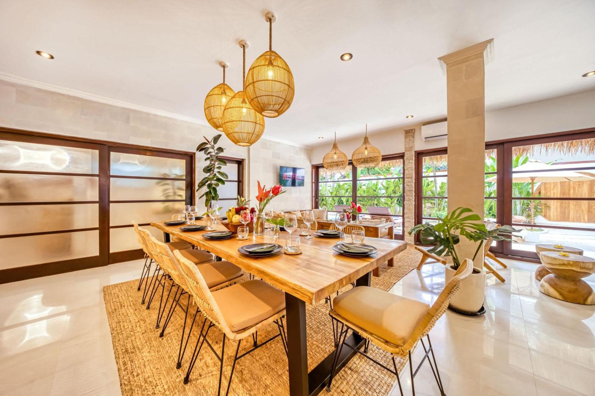 Villa Aurora - Private 6 Bdr In Seminyak, Prime Location, Pool & Garden *