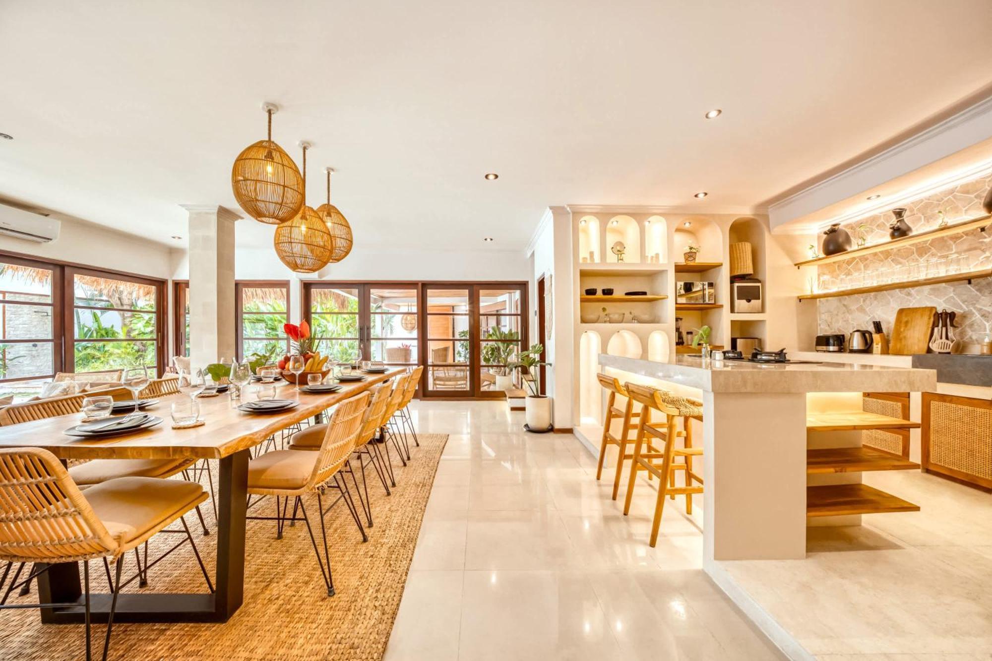 Villa Aurora - Private 6 Bdr In Seminyak, Prime Location, Pool & Garden *