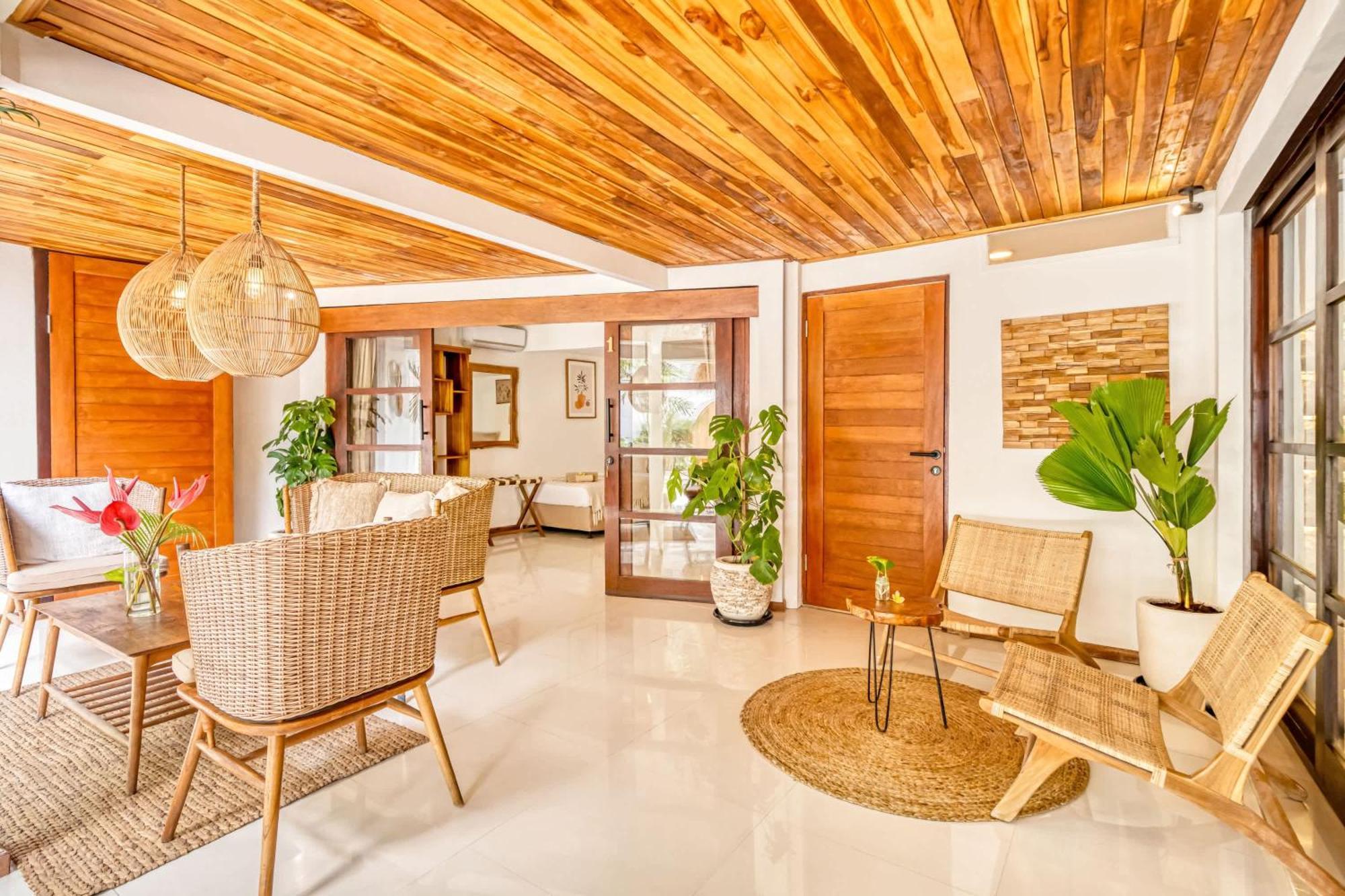 Aurora - Private 6 Bdr In Seminyak, Prime Location, Pool & Garden Seminyak (Bali)