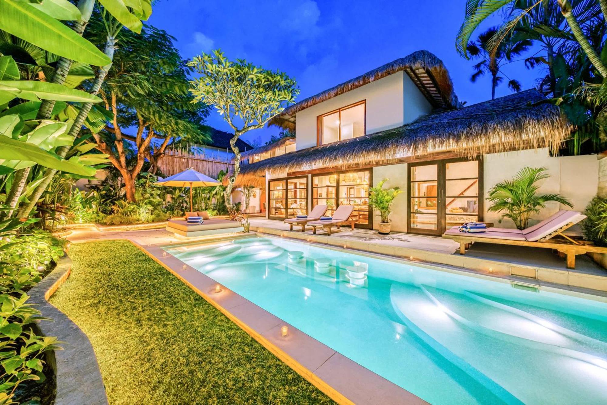 Aurora - Private 6 Bdr In Seminyak, Prime Location, Pool & Garden *